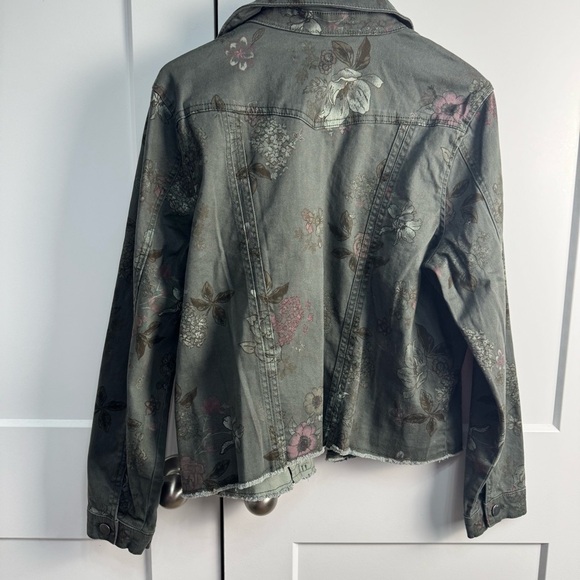 Democracy Floral Dark Green Women's Jacket New With Tags Size Large Denim Style - Picture 9 of 9